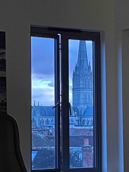 Spacious Penthouse With Great Views Of The Cathedral * Salisbury