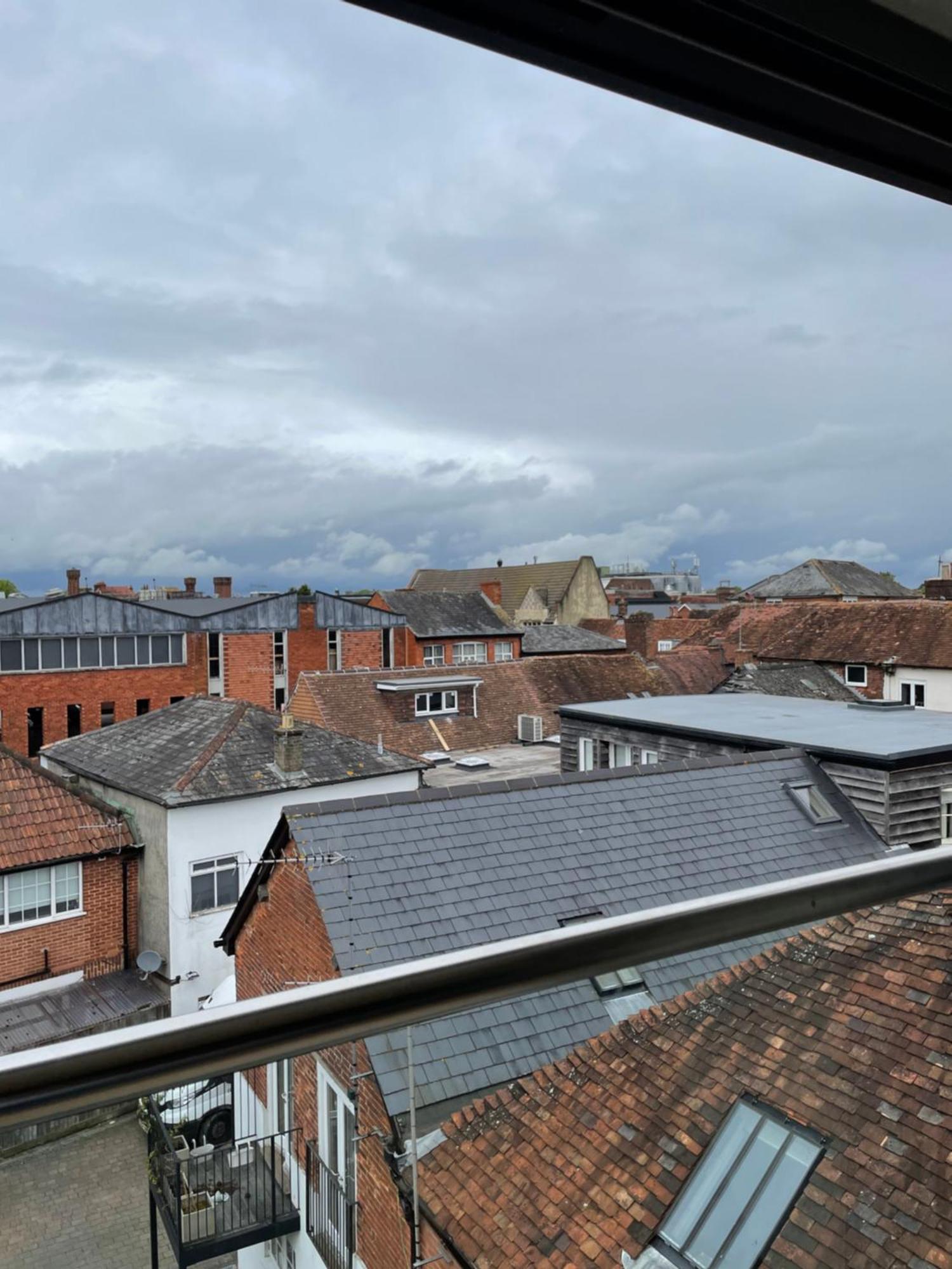 Spacious Penthouse With Great Views Of The Cathedral * Salisbury